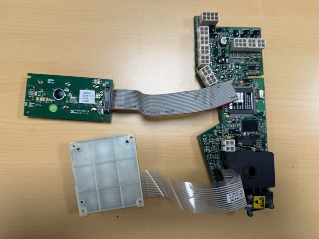 Atlet 078925 | Controlboard Tillerhead including display and keyboartd from PLP2 - Električni sustav za Oprema za rukovanje materijalima: slika Atlet 078925 | Controlboard Tillerhead including display and keyboartd from PLP2 - Električni sustav za Oprema za rukovanje materijalima Atlet 078925 | Controlboard Tillerhead including display and keyboartd from PLP2 - Električni sustav za Oprema za rukovanje materijalima: slika Atlet 078925 | Controlboard Tillerhead including display and keyboartd from PLP2 - Električni sustav za Oprema za rukovanje materijalima
