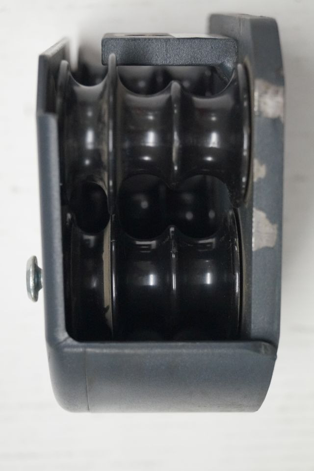 Jungheinrich 51160772 | Block rollor Hose guide for ETV from year 2003 till 2011 - Hidraulika za Oprema za rukovanje materijalima: slika Jungheinrich 51160772 | Block rollor Hose guide for ETV from year 2003 till 2011 - Hidraulika za Oprema za rukovanje materijalima Jungheinrich 51160772 | Block rollor Hose guide for ETV from year 2003 till 2011 - Hidraulika za Oprema za rukovanje materijalima: slika Jungheinrich 51160772 | Block rollor Hose guide for ETV from year 2003 till 2011 - Hidraulika za Oprema za rukovanje materijalima