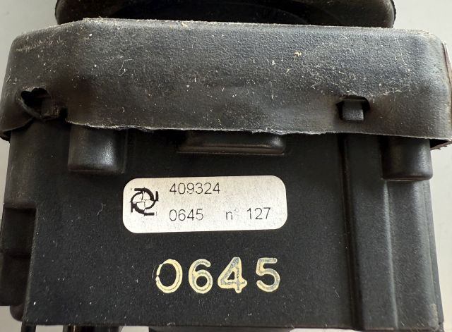 Linde 409324 | Joystick Single Axis Still no. 8409324 sn 0645 127 - Električni sustav za Oprema za rukovanje materijalima: slika Linde 409324 | Joystick Single Axis Still no. 8409324 sn 0645 127 - Električni sustav za Oprema za rukovanje materijalima Linde 409324 | Joystick Single Axis Still no. 8409324 sn 0645 127 - Električni sustav za Oprema za rukovanje materijalima: slika Linde 409324 | Joystick Single Axis Still no. 8409324 sn 0645 127 - Električni sustav za Oprema za rukovanje materijalima