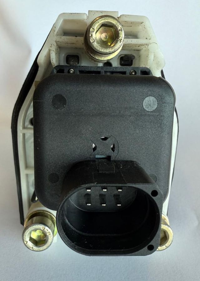 Linde 7919040015 | Joystick sn. 3246 - Električni sustav za Oprema za rukovanje materijalima: slika Linde 7919040015 | Joystick sn. 3246 - Električni sustav za Oprema za rukovanje materijalima Linde 7919040015 | Joystick sn. 3246 - Električni sustav za Oprema za rukovanje materijalima: slika Linde 7919040015 | Joystick sn. 3246 - Električni sustav za Oprema za rukovanje materijalima