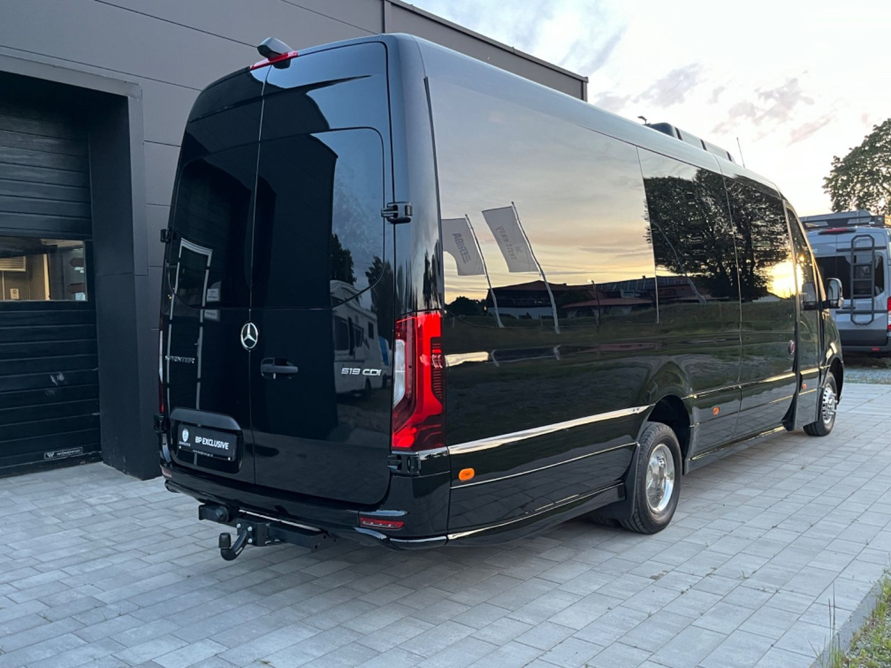 Mercedes-Benz Sprinter 519 XL /19+1+1/Luxury Bus /Coming Soon! Mercedes-Benz Sprinter 519 XL /19+1+1/Luxury /Panorama Windows - Minibus, Putnički kombi: slika Mercedes-Benz Sprinter 519 XL /19+1+1/Luxury Bus /Coming Soon! Mercedes-Benz Sprinter 519 XL /19+1+1/Luxury /Panorama Windows - Minibus, Putnički kombi Mercedes-Benz Sprinter 519 XL /19+1+1/Luxury Bus /Coming Soon! Mercedes-Benz Sprinter 519 XL /19+1+1/Luxury /Panorama Windows - Minibus, Putnički kombi: slika Mercedes-Benz Sprinter 519 XL /19+1+1/Luxury Bus /Coming Soon! Mercedes-Benz Sprinter 519 XL /19+1+1/Luxury /Panorama Windows - Minibus, Putnički kombi