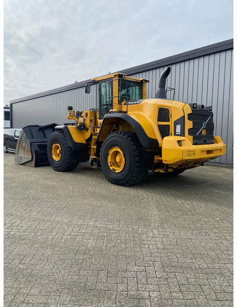 Volvo L180 G - Utovarivač na kotačima: slika Volvo L180 G - Utovarivač na kotačima Volvo L180 G - Utovarivač na kotačima: slika Volvo L180 G - Utovarivač na kotačima