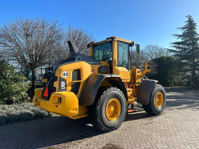 Volvo L90 H - Utovarivač na kotačima: slika Volvo L90 H - Utovarivač na kotačima Volvo L90 H - Utovarivač na kotačima: slika Volvo L90 H - Utovarivač na kotačima