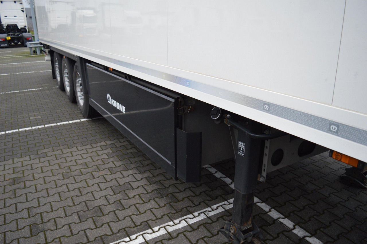 Krone SDR Cool Liner FP 60 ThermoKing SLXi 300 - Poluprikolica hladnjača: slika Krone SDR Cool Liner FP 60 ThermoKing SLXi 300 - Poluprikolica hladnjača Krone SDR Cool Liner FP 60 ThermoKing SLXi 300 - Poluprikolica hladnjača: slika Krone SDR Cool Liner FP 60 ThermoKing SLXi 300 - Poluprikolica hladnjača