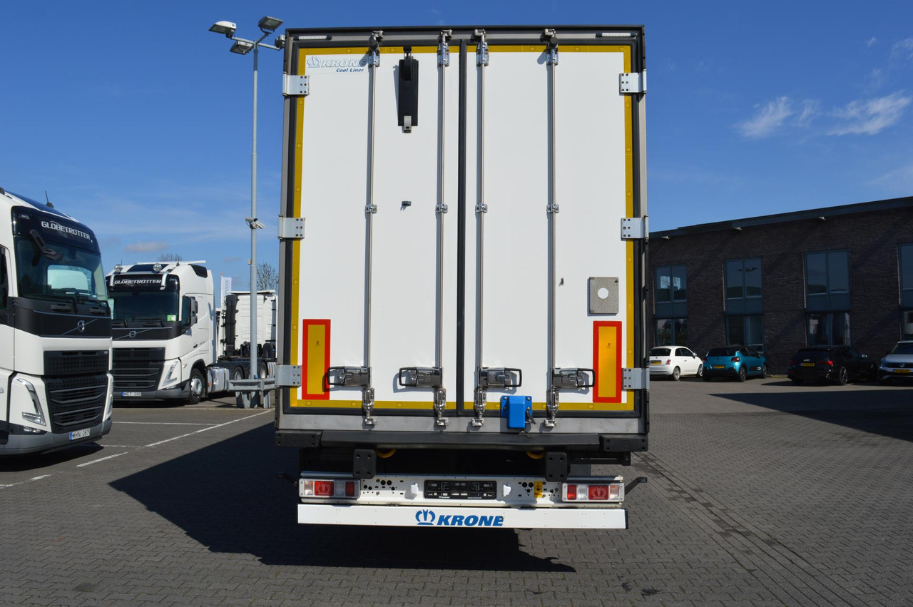 Krone SDR Cool Liner FP 60 ThermoKing SLXi 300 - Poluprikolica hladnjača: slika Krone SDR Cool Liner FP 60 ThermoKing SLXi 300 - Poluprikolica hladnjača Krone SDR Cool Liner FP 60 ThermoKing SLXi 300 - Poluprikolica hladnjača: slika Krone SDR Cool Liner FP 60 ThermoKing SLXi 300 - Poluprikolica hladnjača