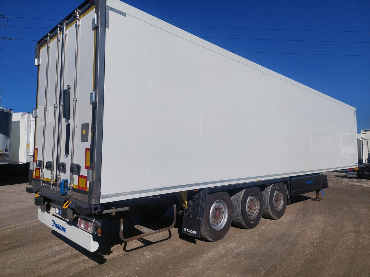 Krone SDR Double Deck Cool Liner FP45 ThermoKing SLXi 300 Lifting Axle - Poluprikolica hladnjača: slika Krone SDR Double Deck Cool Liner FP45 ThermoKing SLXi 300 Lifting Axle - Poluprikolica hladnjača Krone SDR Double Deck Cool Liner FP45 ThermoKing SLXi 300 Lifting Axle - Poluprikolica hladnjača: slika Krone SDR Double Deck Cool Liner FP45 ThermoKing SLXi 300 Lifting Axle - Poluprikolica hladnjača