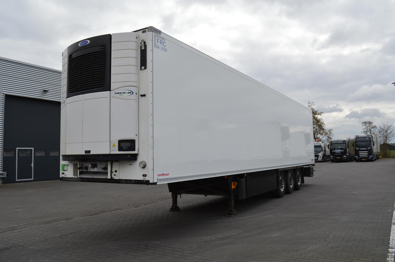 Schmitz Cargobull SKO FP 45 Carrier Vector 1550 - Poluprikolica hladnjača: slika Schmitz Cargobull SKO FP 45 Carrier Vector 1550 - Poluprikolica hladnjača Schmitz Cargobull SKO FP 45 Carrier Vector 1550 - Poluprikolica hladnjača: slika Schmitz Cargobull SKO FP 45 Carrier Vector 1550 - Poluprikolica hladnjača