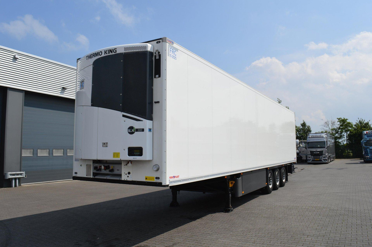 Schmitz Cargobull SKO FP 45 ThermoKing SLXi 300 - Poluprikolica hladnjača: slika Schmitz Cargobull SKO FP 45 ThermoKing SLXi 300 - Poluprikolica hladnjača Schmitz Cargobull SKO FP 45 ThermoKing SLXi 300 - Poluprikolica hladnjača: slika Schmitz Cargobull SKO FP 45 ThermoKing SLXi 300 - Poluprikolica hladnjača