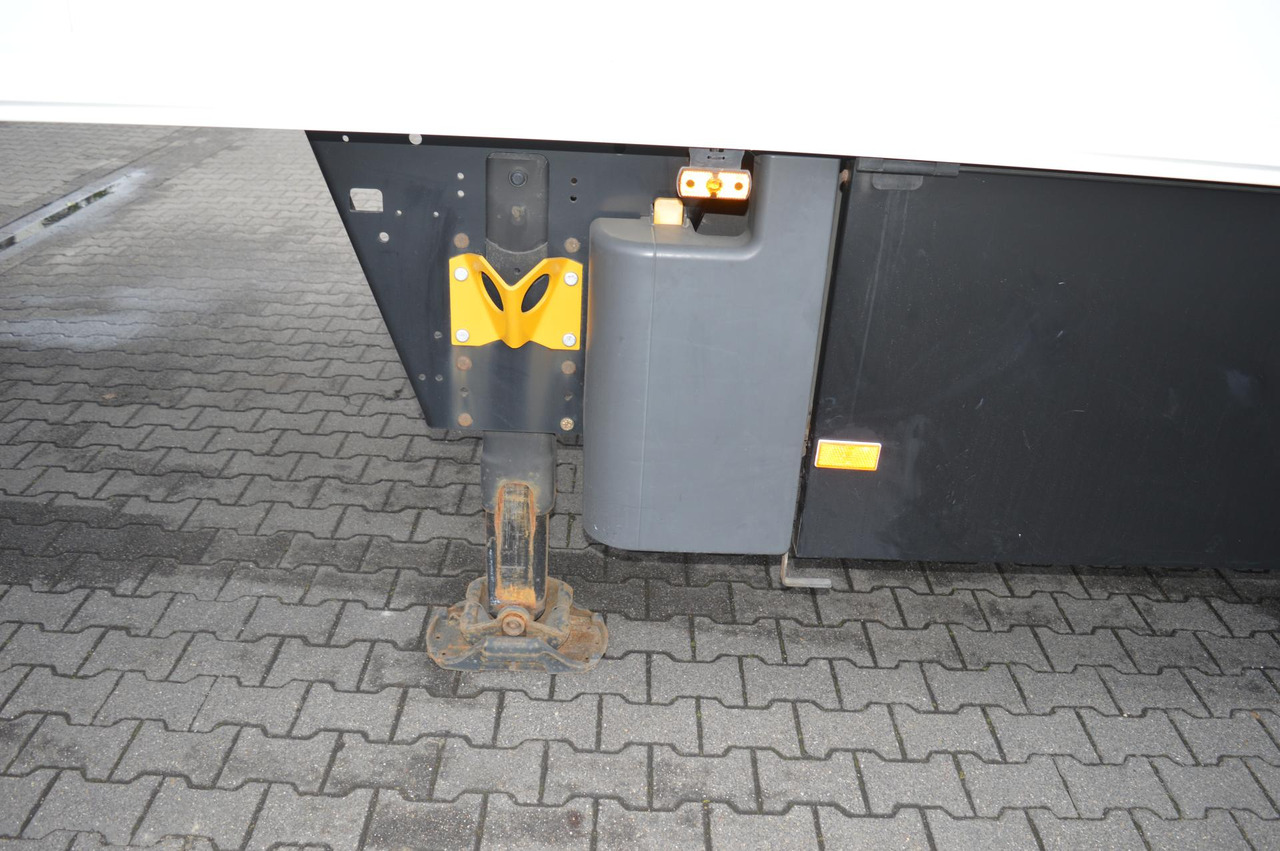 Poluprikolica hladnjača Schmitz Cargobull SKO FP 45 ThermoKing SLXi 300: slika Poluprikolica hladnjača Schmitz Cargobull SKO FP 45 ThermoKing SLXi 300