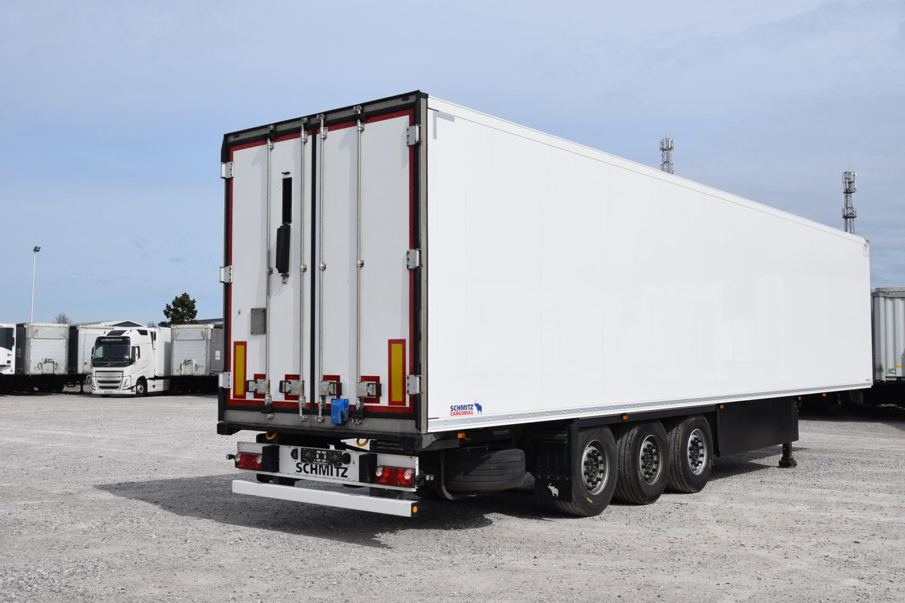 Schmitz Cargobull SKO FP 45 ThermoKing SLXi 300 - Poluprikolica hladnjača: slika Schmitz Cargobull SKO FP 45 ThermoKing SLXi 300 - Poluprikolica hladnjača Schmitz Cargobull SKO FP 45 ThermoKing SLXi 300 - Poluprikolica hladnjača: slika Schmitz Cargobull SKO FP 45 ThermoKing SLXi 300 - Poluprikolica hladnjača