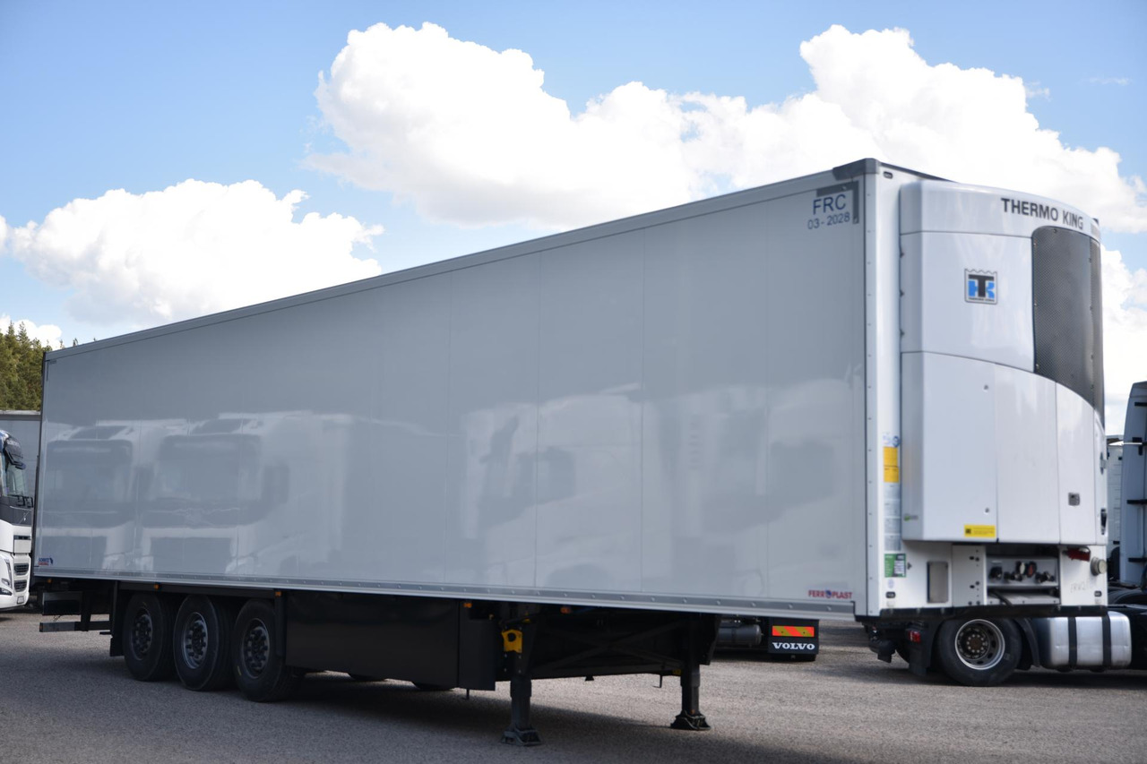 Schmitz Cargobull SKO FP 60 ThermoKing SLXi 300 - Poluprikolica hladnjača: slika Schmitz Cargobull SKO FP 60 ThermoKing SLXi 300 - Poluprikolica hladnjača Schmitz Cargobull SKO FP 60 ThermoKing SLXi 300 - Poluprikolica hladnjača: slika Schmitz Cargobull SKO FP 60 ThermoKing SLXi 300 - Poluprikolica hladnjača