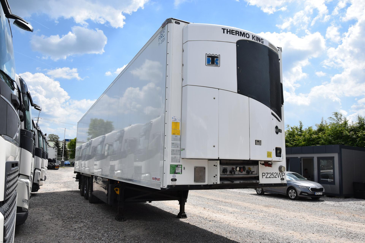 Schmitz Cargobull SKO FP 60 ThermoKing SLXi 300 - Poluprikolica hladnjača: slika Schmitz Cargobull SKO FP 60 ThermoKing SLXi 300 - Poluprikolica hladnjača Schmitz Cargobull SKO FP 60 ThermoKing SLXi 300 - Poluprikolica hladnjača: slika Schmitz Cargobull SKO FP 60 ThermoKing SLXi 300 - Poluprikolica hladnjača