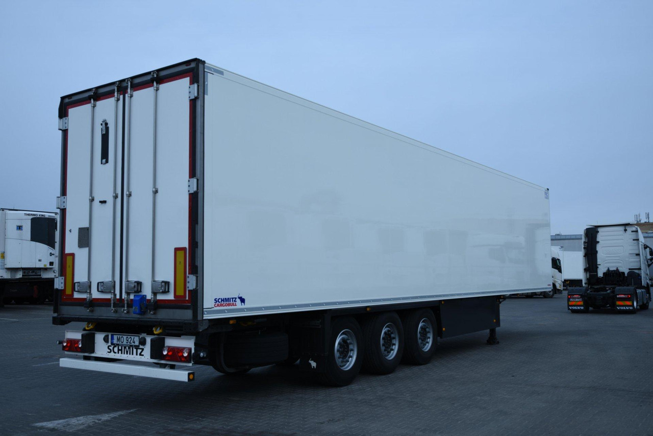 Schmitz Cargobull SKO FP 60 ThermoKing SLXi 300 - Poluprikolica hladnjača: slika Schmitz Cargobull SKO FP 60 ThermoKing SLXi 300 - Poluprikolica hladnjača Schmitz Cargobull SKO FP 60 ThermoKing SLXi 300 - Poluprikolica hladnjača: slika Schmitz Cargobull SKO FP 60 ThermoKing SLXi 300 - Poluprikolica hladnjača
