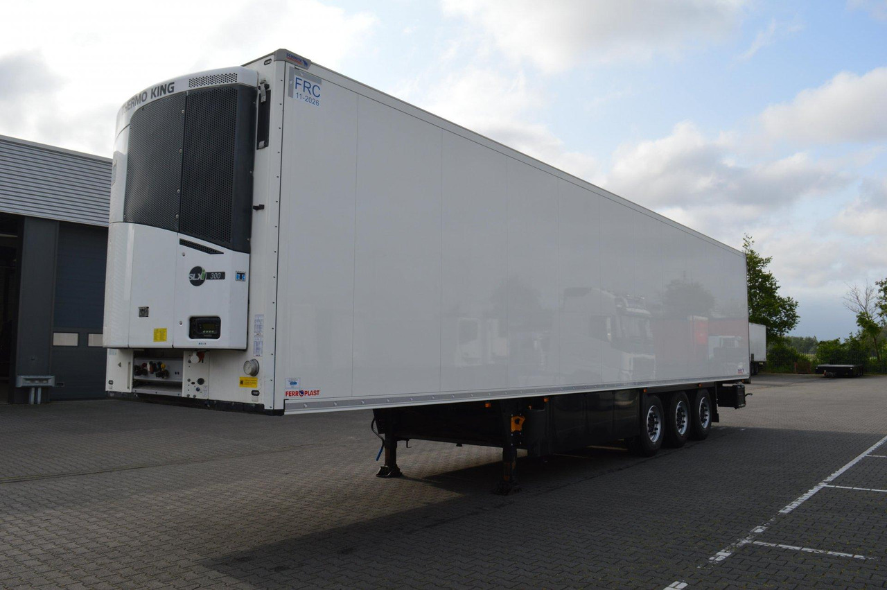 Schmitz Cargobull SKO FP 60 ThermoKing SLXi 300 - Poluprikolica hladnjača: slika Schmitz Cargobull SKO FP 60 ThermoKing SLXi 300 - Poluprikolica hladnjača Schmitz Cargobull SKO FP 60 ThermoKing SLXi 300 - Poluprikolica hladnjača: slika Schmitz Cargobull SKO FP 60 ThermoKing SLXi 300 - Poluprikolica hladnjača