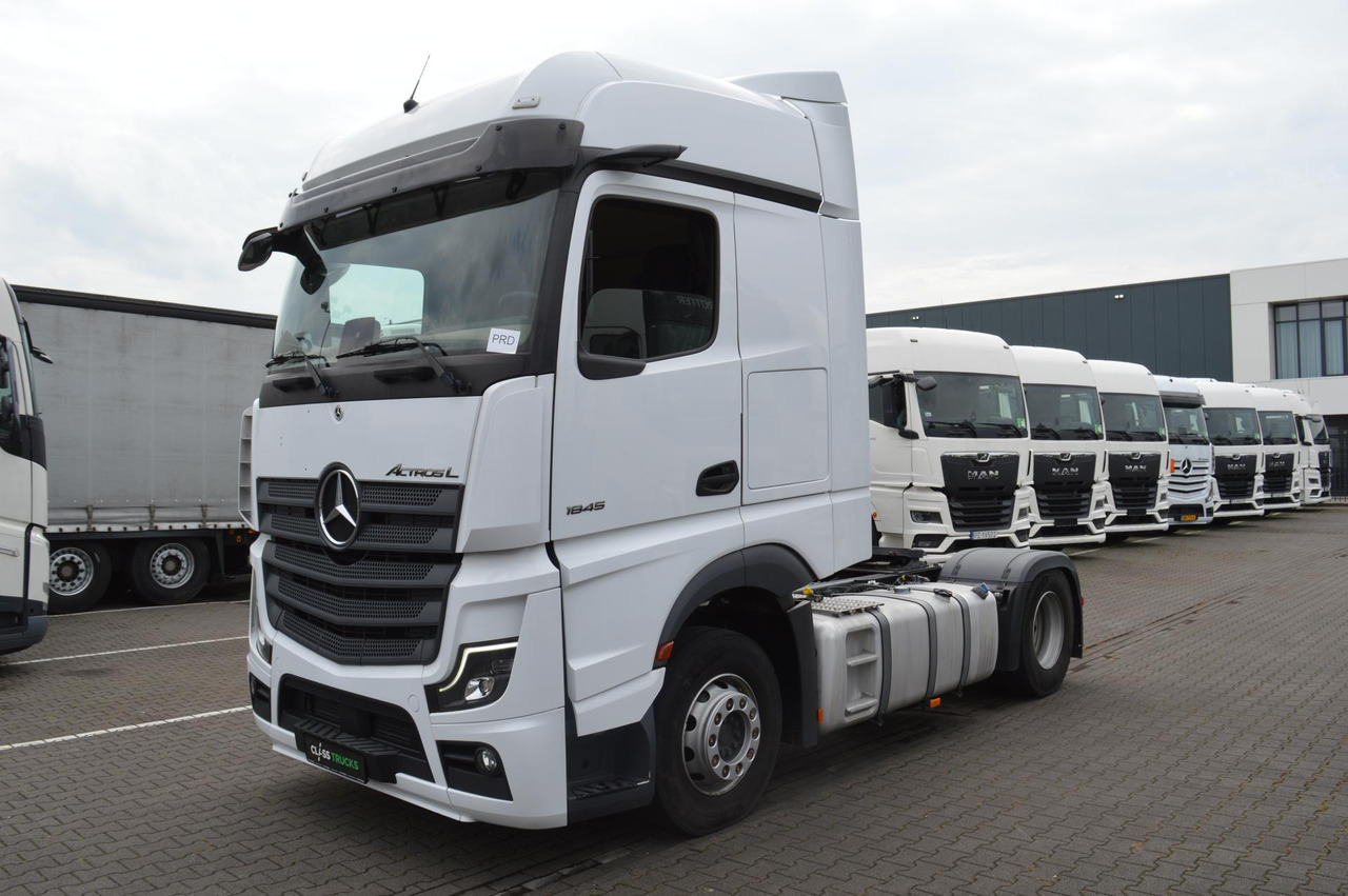 Mercedes-Benz Actros 5 1845 BigSpace - Tegljač: slika Mercedes-Benz Actros 5 1845 BigSpace - Tegljač Mercedes-Benz Actros 5 1845 BigSpace - Tegljač: slika Mercedes-Benz Actros 5 1845 BigSpace - Tegljač