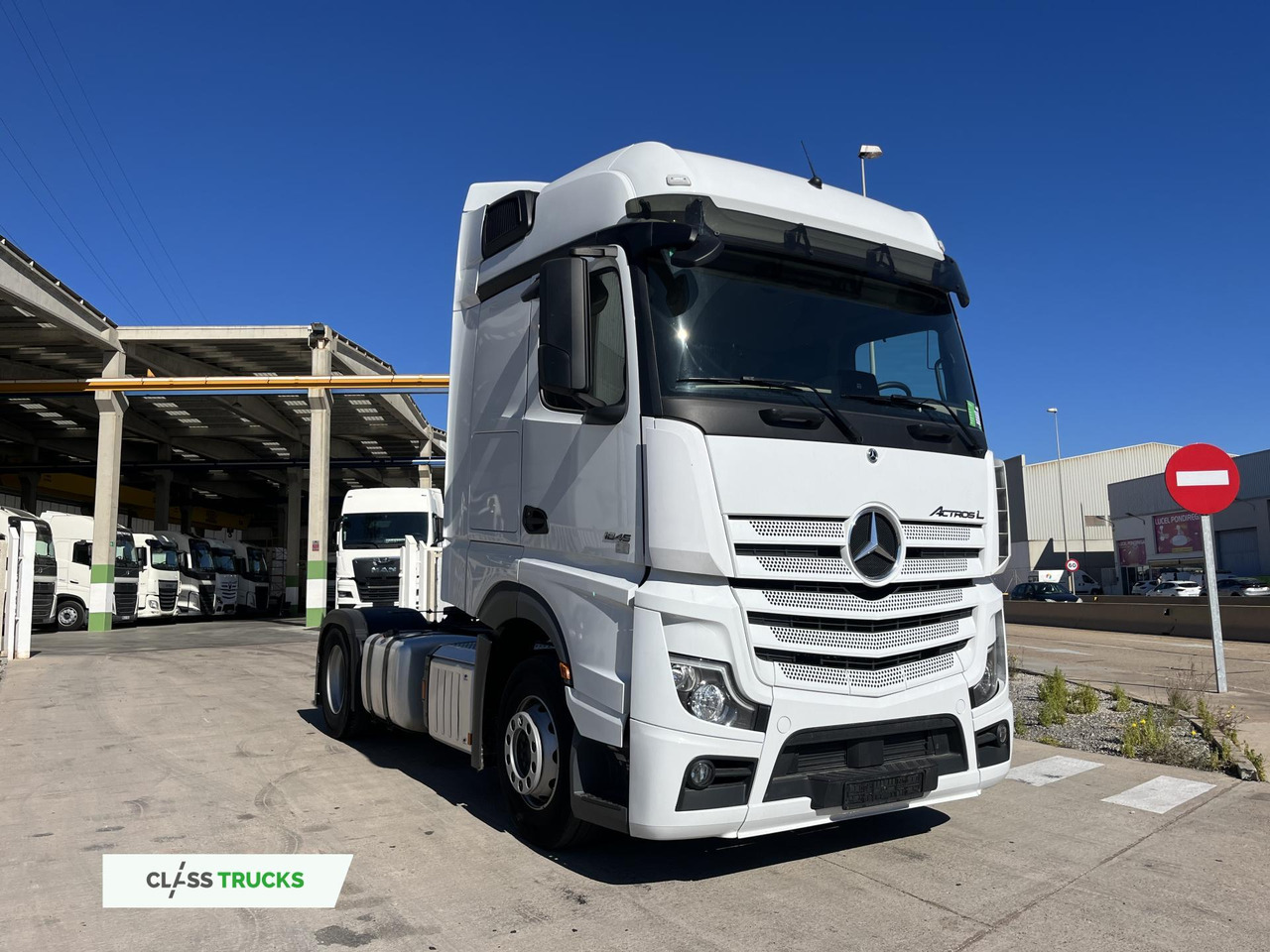 Mercedes-Benz Actros 5 1845 BigSpace - Tegljač: slika Mercedes-Benz Actros 5 1845 BigSpace - Tegljač Mercedes-Benz Actros 5 1845 BigSpace - Tegljač: slika Mercedes-Benz Actros 5 1845 BigSpace - Tegljač