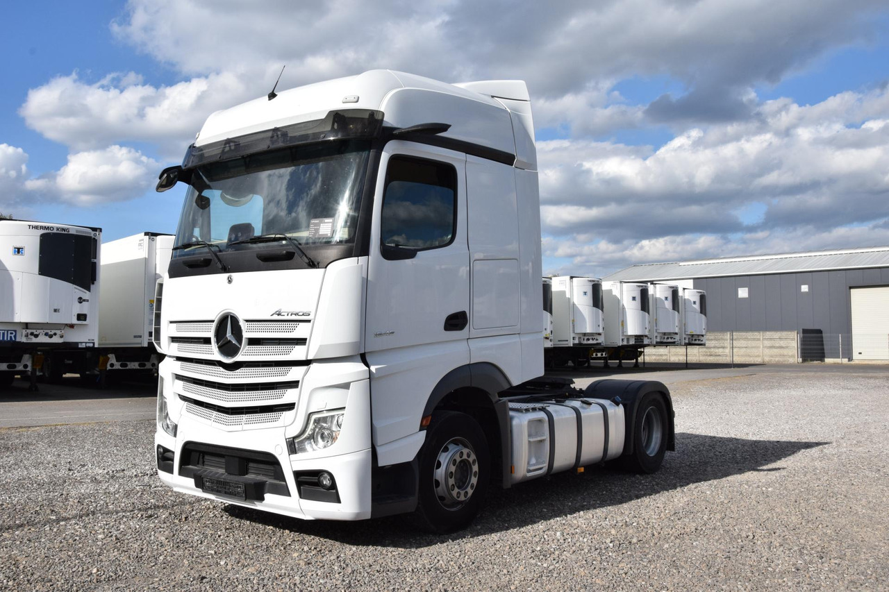 Mercedes-Benz Actros 5 1845 BigSpace - Tegljač: slika Mercedes-Benz Actros 5 1845 BigSpace - Tegljač Mercedes-Benz Actros 5 1845 BigSpace - Tegljač: slika Mercedes-Benz Actros 5 1845 BigSpace - Tegljač