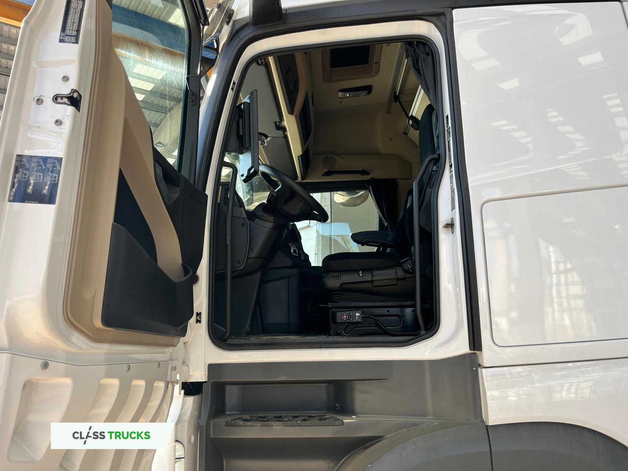 Tegljač Mercedes-Benz Actros 5 1845 BigSpace: slika Tegljač Mercedes-Benz Actros 5 1845 BigSpace