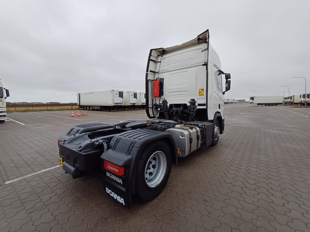 Scania R450 CR20H Retarder ACC - Tegljač: slika Scania R450 CR20H Retarder ACC - Tegljač Scania R450 CR20H Retarder ACC - Tegljač: slika Scania R450 CR20H Retarder ACC - Tegljač