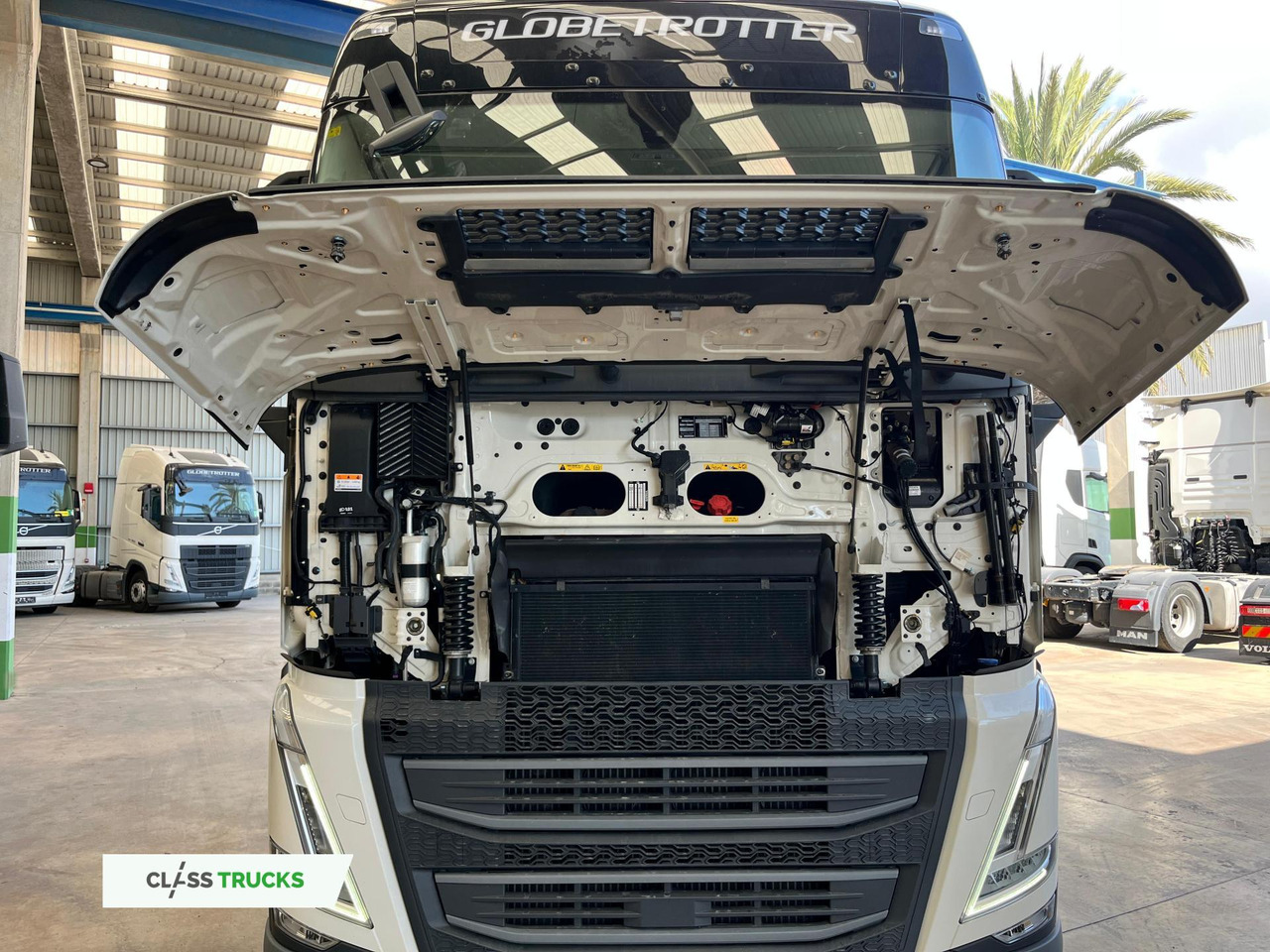 Tegljač Volvo FH 460 Globetrotter XL Retarder i-Save: slika Tegljač Volvo FH 460 Globetrotter XL Retarder i-Save