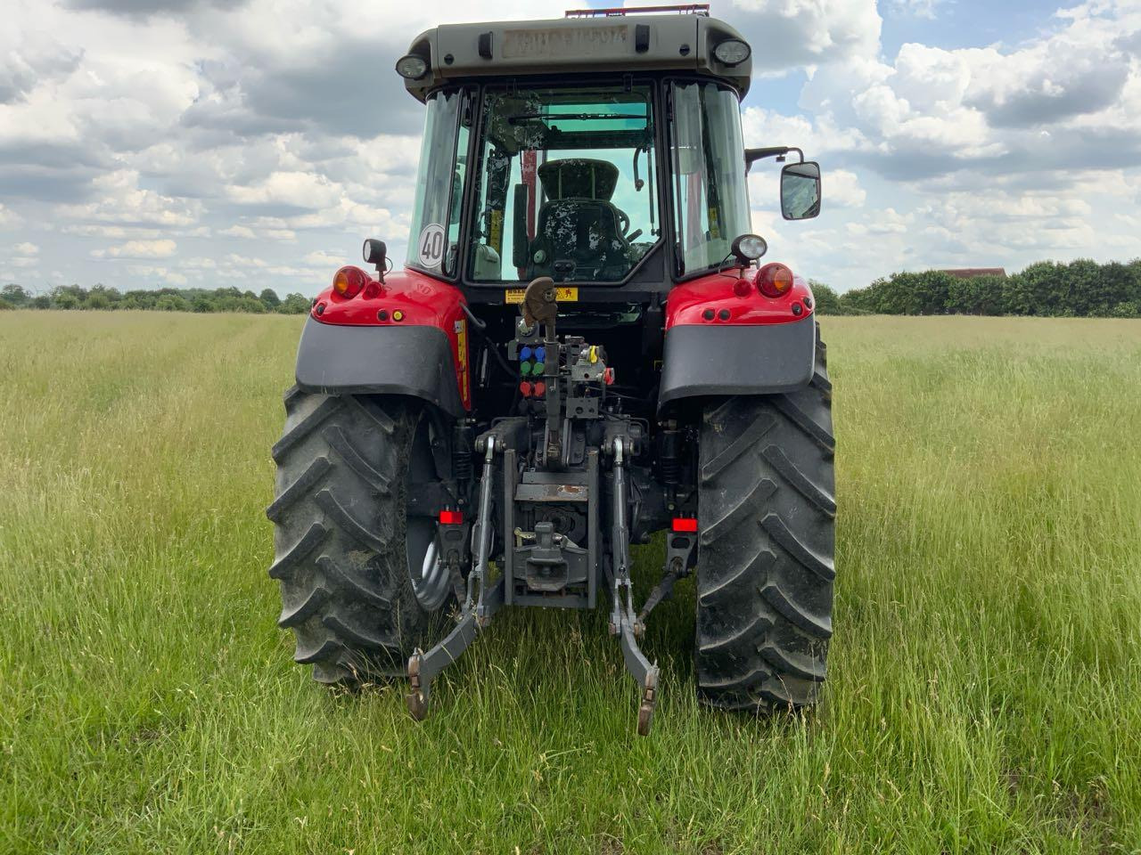 Massey Ferguson MF 5613 Dyna6 Efficient - Traktor: slika Massey Ferguson MF 5613 Dyna6 Efficient - Traktor Massey Ferguson MF 5613 Dyna6 Efficient - Traktor: slika Massey Ferguson MF 5613 Dyna6 Efficient - Traktor