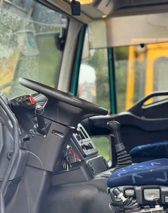 Iveco TRAKKER 450 6x4 WYWROTKA MELLER | EURO 5 | MANUAL | KLIMA | RETARDER | PRZEBIEG 364 000km ! - Kiper: slika Iveco TRAKKER 450 6x4 WYWROTKA MELLER | EURO 5 | MANUAL | KLIMA | RETARDER | PRZEBIEG 364 000km ! - Kiper Iveco TRAKKER 450 6x4 WYWROTKA MELLER | EURO 5 | MANUAL | KLIMA | RETARDER | PRZEBIEG 364 000km ! - Kiper: slika Iveco TRAKKER 450 6x4 WYWROTKA MELLER | EURO 5 | MANUAL | KLIMA | RETARDER | PRZEBIEG 364 000km ! - Kiper