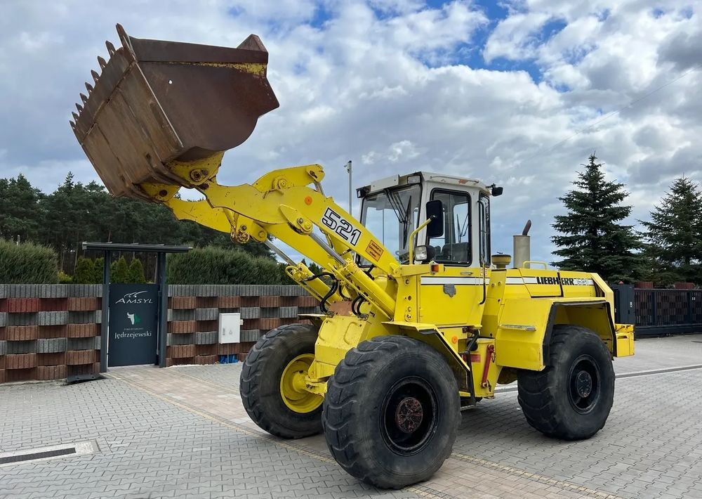 Liebherr L521 – Ładowarka kołowa / Radlader – 1990 – Diesel – - Utovarivač na kotačima: slika Liebherr L521 – Ładowarka kołowa / Radlader – 1990 – Diesel – - Utovarivač na kotačima Liebherr L521 – Ładowarka kołowa / Radlader – 1990 – Diesel – - Utovarivač na kotačima: slika Liebherr L521 – Ładowarka kołowa / Radlader – 1990 – Diesel – - Utovarivač na kotačima
