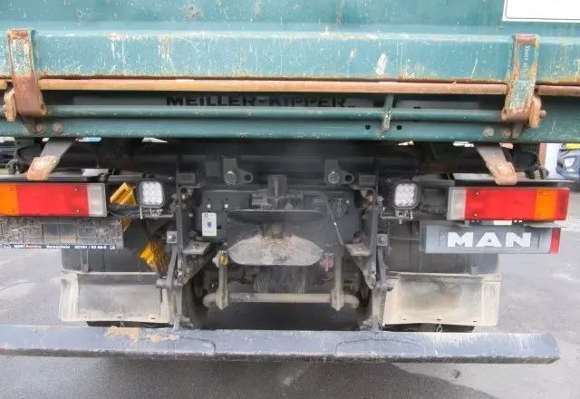 MAN TGS 18.360 4x4 BB – Meiller 3-stronna wywrotka | Euro 5 | 216 tys. km - Kiper: slika MAN TGS 18.360 4x4 BB – Meiller 3-stronna wywrotka | Euro 5 | 216 tys. km - Kiper MAN TGS 18.360 4x4 BB – Meiller 3-stronna wywrotka | Euro 5 | 216 tys. km - Kiper: slika MAN TGS 18.360 4x4 BB – Meiller 3-stronna wywrotka | Euro 5 | 216 tys. km - Kiper