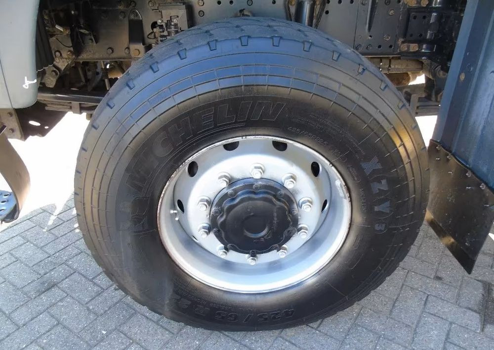 MAN TGS 26.400 6x6 – Wywrotka 3-stronna Meiller + Żuraw HIAB 166 E3 HIPRO – 429.222 km – Euro 4 - Kiper, Kamion s kranom: slika MAN TGS 26.400 6x6 – Wywrotka 3-stronna Meiller + Żuraw HIAB 166 E3 HIPRO – 429.222 km – Euro 4 - Kiper, Kamion s kranom MAN TGS 26.400 6x6 – Wywrotka 3-stronna Meiller + Żuraw HIAB 166 E3 HIPRO – 429.222 km – Euro 4 - Kiper, Kamion s kranom: slika MAN TGS 26.400 6x6 – Wywrotka 3-stronna Meiller + Żuraw HIAB 166 E3 HIPRO – 429.222 km – Euro 4 - Kiper, Kamion s kranom