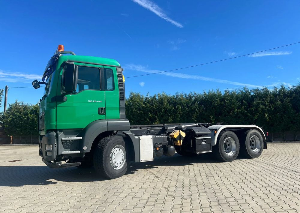 MAN TGS 26.440 | Hakowiec Meiller| 6x4 | 440 KM | przód resor, tył pneumatyczne |Belka ostrzegawcza (koguty) - Kamion s kukastom dizalicom: slika MAN TGS 26.440 | Hakowiec Meiller| 6x4 | 440 KM | przód resor, tył pneumatyczne |Belka ostrzegawcza (koguty) - Kamion s kukastom dizalicom MAN TGS 26.440 | Hakowiec Meiller| 6x4 | 440 KM | przód resor, tył pneumatyczne |Belka ostrzegawcza (koguty) - Kamion s kukastom dizalicom: slika MAN TGS 26.440 | Hakowiec Meiller| 6x4 | 440 KM | przód resor, tył pneumatyczne |Belka ostrzegawcza (koguty) - Kamion s kukastom dizalicom
