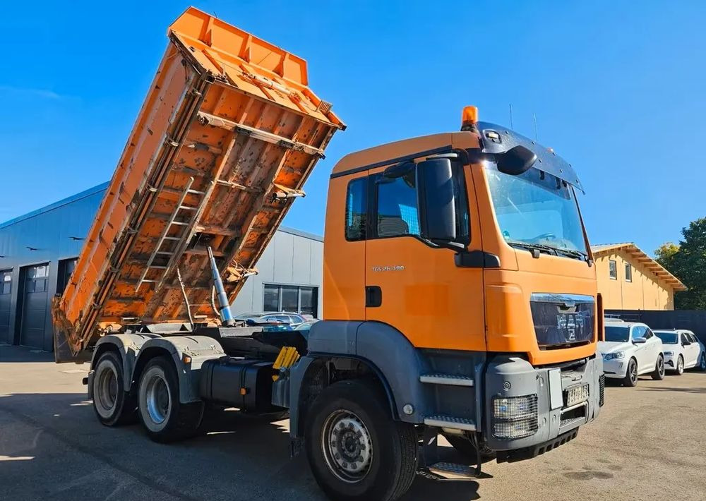 MAN TGS 26.480 6x4 WYWROTKA 3-STRONNA | AUTOMAT | EURO 5 | PRZEBIEG 310 000km! - Kiper: slika MAN TGS 26.480 6x4 WYWROTKA 3-STRONNA | AUTOMAT | EURO 5 | PRZEBIEG 310 000km! - Kiper MAN TGS 26.480 6x4 WYWROTKA 3-STRONNA | AUTOMAT | EURO 5 | PRZEBIEG 310 000km! - Kiper: slika MAN TGS 26.480 6x4 WYWROTKA 3-STRONNA | AUTOMAT | EURO 5 | PRZEBIEG 310 000km! - Kiper