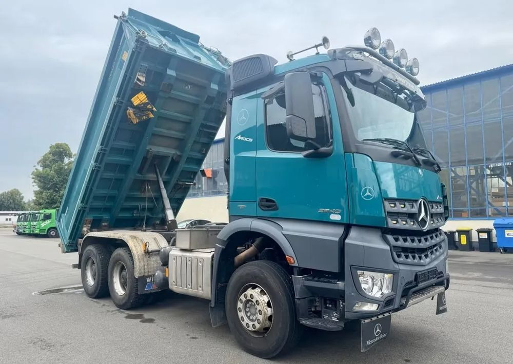 Mercedes-Benz Arocs 2646 6x4 – Wywrotka trójstronna Meiller / Bordmatik / Euro6 - Kiper: slika Mercedes-Benz Arocs 2646 6x4 – Wywrotka trójstronna Meiller / Bordmatik / Euro6 - Kiper Mercedes-Benz Arocs 2646 6x4 – Wywrotka trójstronna Meiller / Bordmatik / Euro6 - Kiper: slika Mercedes-Benz Arocs 2646 6x4 – Wywrotka trójstronna Meiller / Bordmatik / Euro6 - Kiper