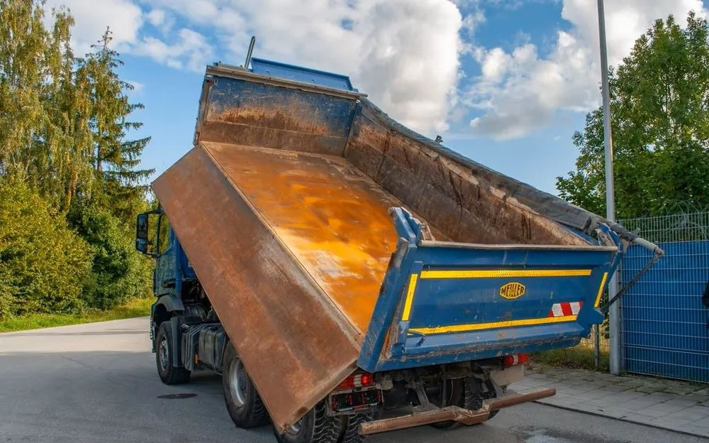 Mercedes-Benz Arocs 2652 6x4 – Wywrotka trójstronna Meiller z Bordmatik (Euro 6) - Kiper: slika Mercedes-Benz Arocs 2652 6x4 – Wywrotka trójstronna Meiller z Bordmatik (Euro 6) - Kiper Mercedes-Benz Arocs 2652 6x4 – Wywrotka trójstronna Meiller z Bordmatik (Euro 6) - Kiper: slika Mercedes-Benz Arocs 2652 6x4 – Wywrotka trójstronna Meiller z Bordmatik (Euro 6) - Kiper