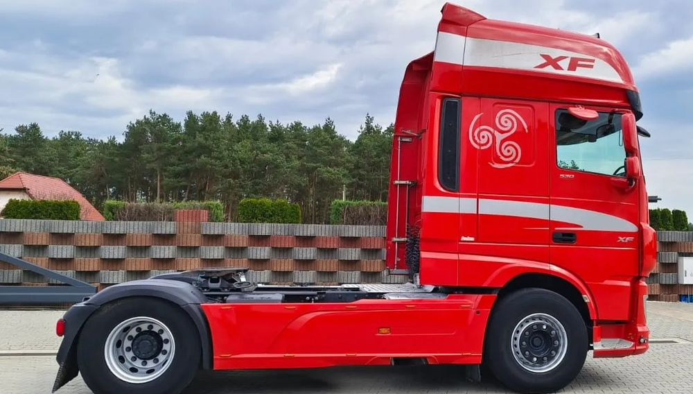 DAF XF 530 Super Space Cab | RETARDER | KLIMATYZACJA | EURO 6 | 2018 | 530 000 km - Tegljač: slika DAF XF 530 Super Space Cab | RETARDER | KLIMATYZACJA | EURO 6 | 2018 | 530 000 km - Tegljač DAF XF 530 Super Space Cab | RETARDER | KLIMATYZACJA | EURO 6 | 2018 | 530 000 km - Tegljač: slika DAF XF 530 Super Space Cab | RETARDER | KLIMATYZACJA | EURO 6 | 2018 | 530 000 km - Tegljač