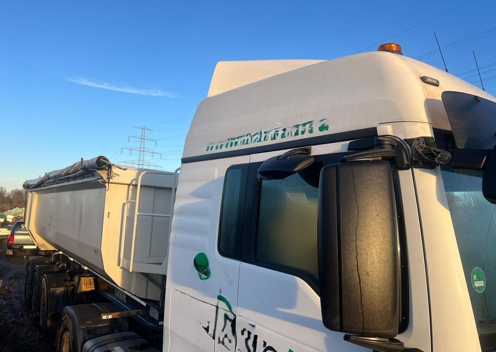 MAN TGX 500 KM (2017) / EURO 6 + Naczepa wywrotka 3-osiowa CARNEHL (2021) / oś podnoszona - Tegljač, Kiper poluprikolica: slika MAN TGX 500 KM (2017) / EURO 6 + Naczepa wywrotka 3-osiowa CARNEHL (2021) / oś podnoszona - Tegljač, Kiper poluprikolica MAN TGX 500 KM (2017) / EURO 6 + Naczepa wywrotka 3-osiowa CARNEHL (2021) / oś podnoszona - Tegljač, Kiper poluprikolica: slika MAN TGX 500 KM (2017) / EURO 6 + Naczepa wywrotka 3-osiowa CARNEHL (2021) / oś podnoszona - Tegljač, Kiper poluprikolica