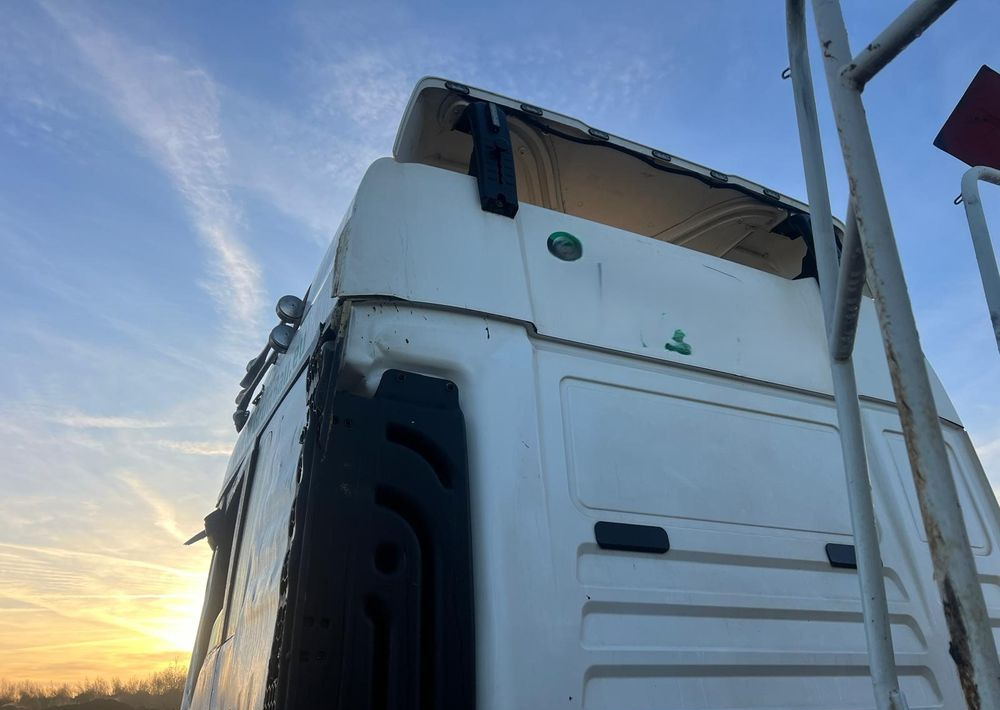 MAN TGX 500 KM (2017) / EURO 6 + Naczepa wywrotka 3-osiowa CARNEHL (2021) / oś podnoszona - Tegljač, Kiper poluprikolica: slika MAN TGX 500 KM (2017) / EURO 6 + Naczepa wywrotka 3-osiowa CARNEHL (2021) / oś podnoszona - Tegljač, Kiper poluprikolica MAN TGX 500 KM (2017) / EURO 6 + Naczepa wywrotka 3-osiowa CARNEHL (2021) / oś podnoszona - Tegljač, Kiper poluprikolica: slika MAN TGX 500 KM (2017) / EURO 6 + Naczepa wywrotka 3-osiowa CARNEHL (2021) / oś podnoszona - Tegljač, Kiper poluprikolica