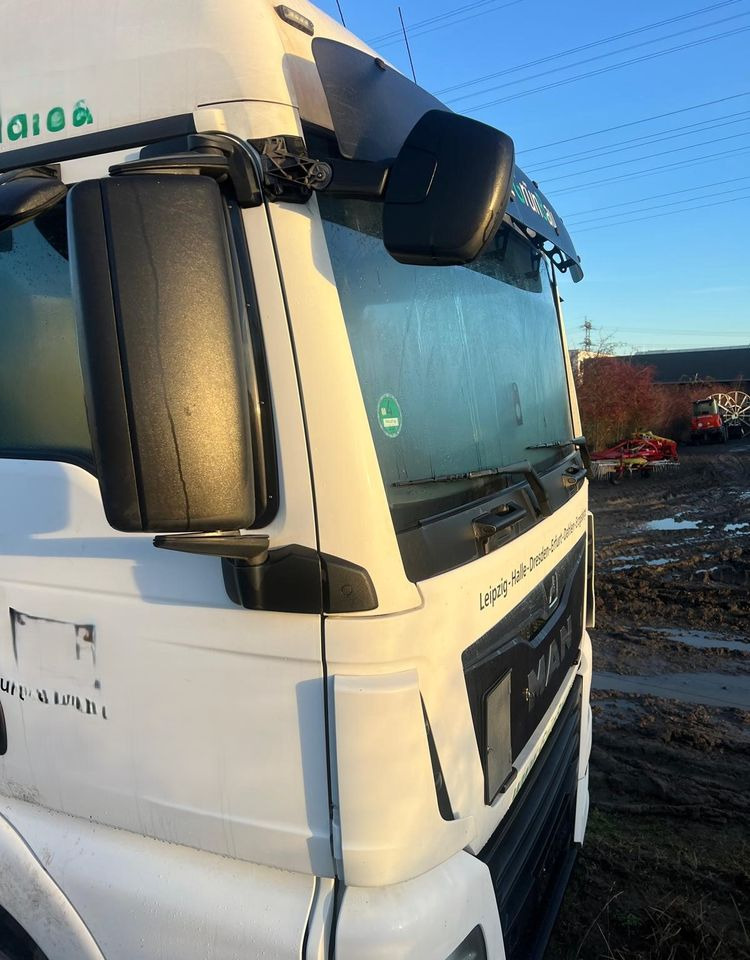 MAN TGX 500 KM (2017) / EURO 6 + Naczepa wywrotka 3-osiowa CARNEHL (2021) / oś podnoszona - Tegljač, Kiper poluprikolica: slika MAN TGX 500 KM (2017) / EURO 6 + Naczepa wywrotka 3-osiowa CARNEHL (2021) / oś podnoszona - Tegljač, Kiper poluprikolica MAN TGX 500 KM (2017) / EURO 6 + Naczepa wywrotka 3-osiowa CARNEHL (2021) / oś podnoszona - Tegljač, Kiper poluprikolica: slika MAN TGX 500 KM (2017) / EURO 6 + Naczepa wywrotka 3-osiowa CARNEHL (2021) / oś podnoszona - Tegljač, Kiper poluprikolica