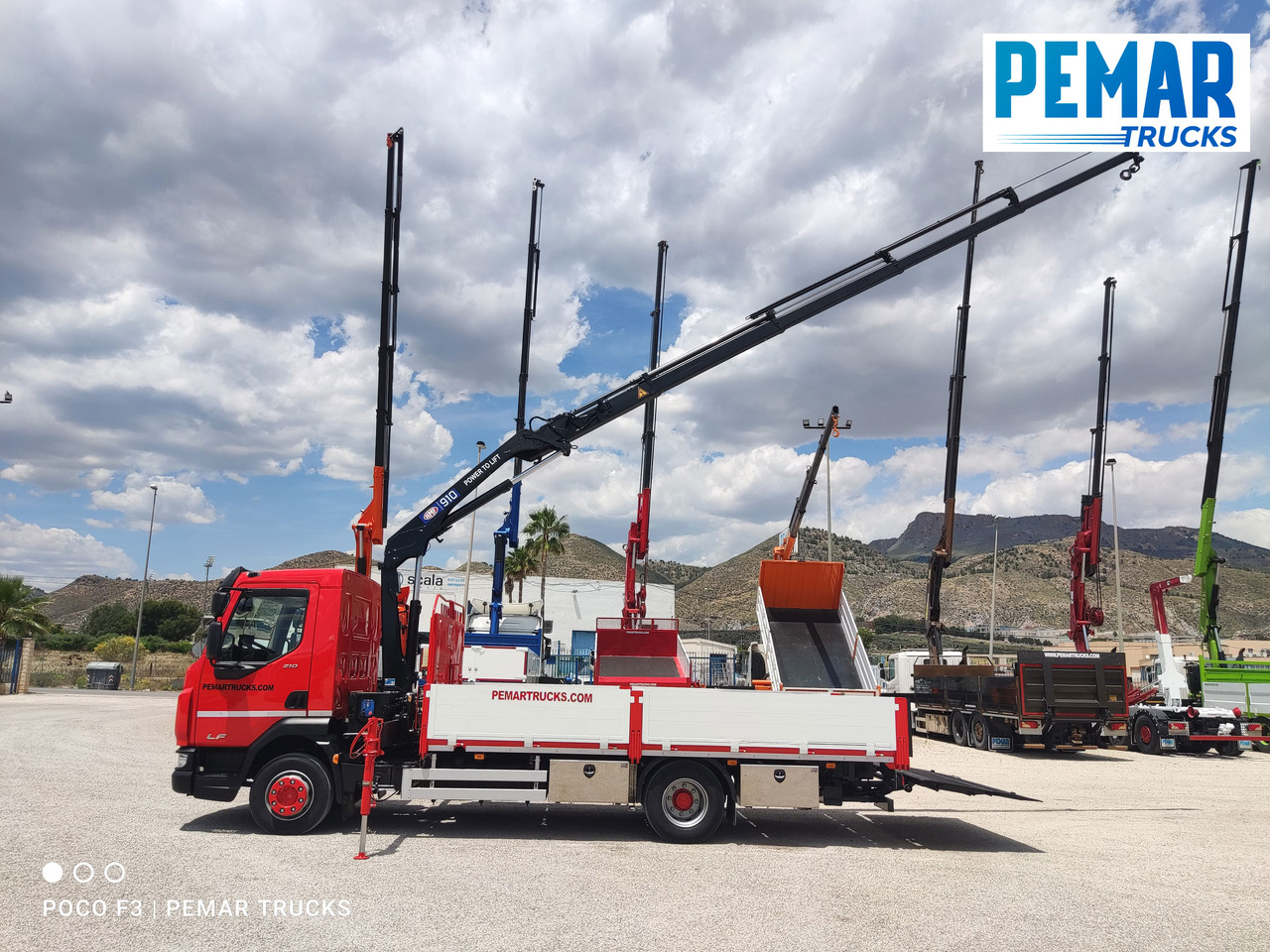 Kamion s otvorenim sandukom, Kamion s kranom DAF LF 210 GRUA CAJA FIJA: slika Kamion s otvorenim sandukom, Kamion s kranom DAF LF 210 GRUA CAJA FIJA