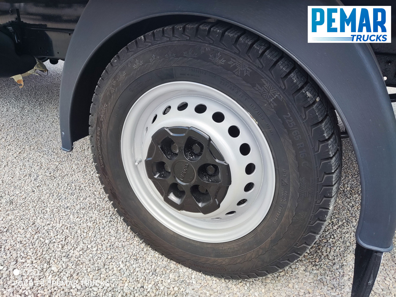 Dostavno vozilo sa zatvorenim sandukom IVECO DAILY 2.3 CAJA CERRADA 135 CV: slika Dostavno vozilo sa zatvorenim sandukom IVECO DAILY 2.3 CAJA CERRADA 135 CV