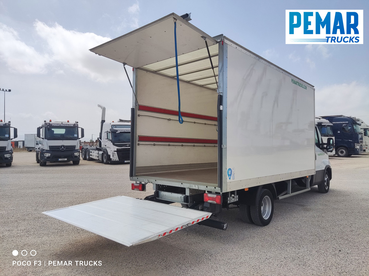 Dostavno vozilo sa zatvorenim sandukom IVECO DAILY 35C16 CAJA CERRADA DOBLE RUEDA: slika Dostavno vozilo sa zatvorenim sandukom IVECO DAILY 35C16 CAJA CERRADA DOBLE RUEDA