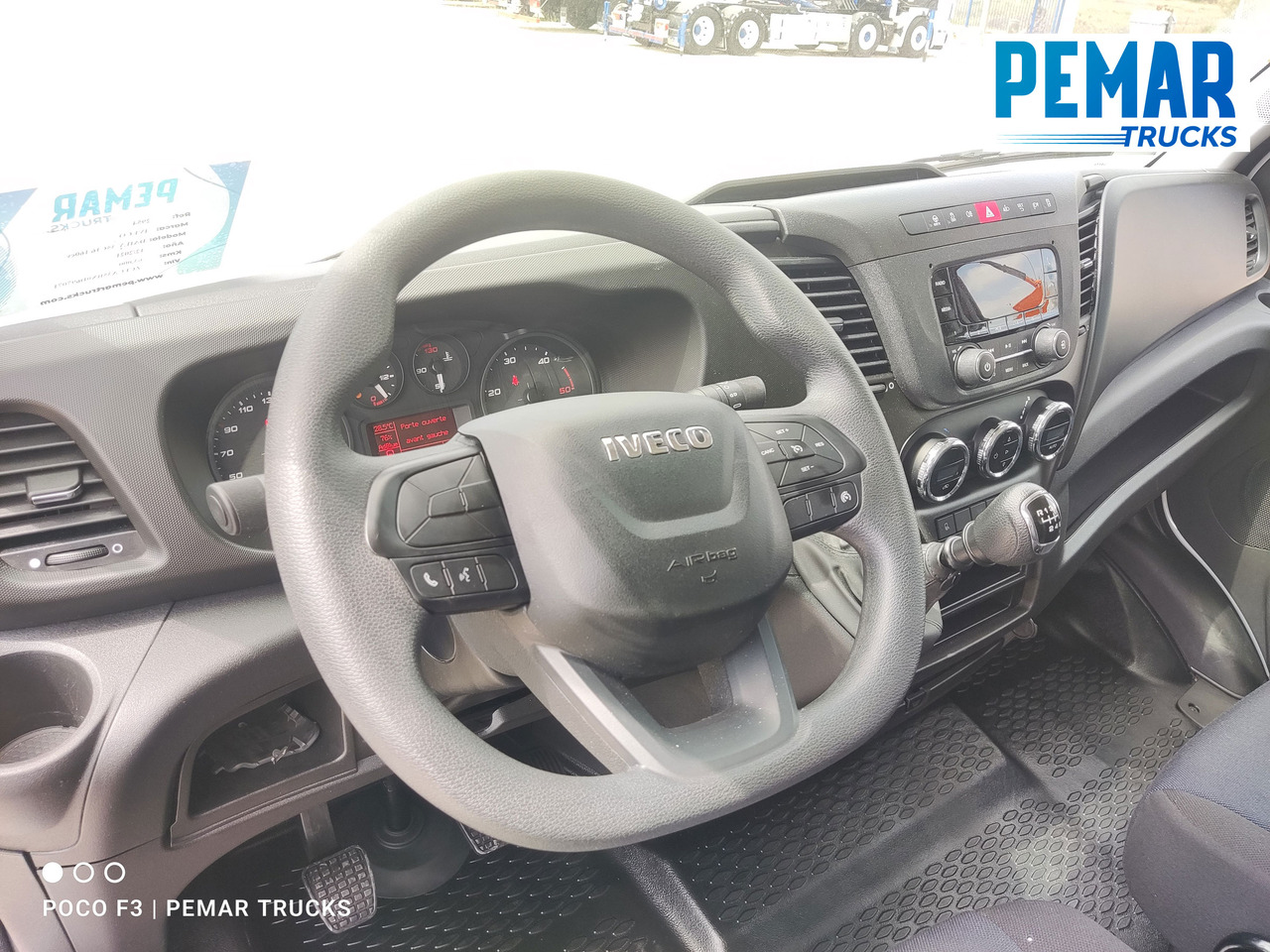 Dostavno vozilo sa zatvorenim sandukom IVECO DAILY 35C16 CAJA CERRADA DOBLE RUEDA: slika Dostavno vozilo sa zatvorenim sandukom IVECO DAILY 35C16 CAJA CERRADA DOBLE RUEDA
