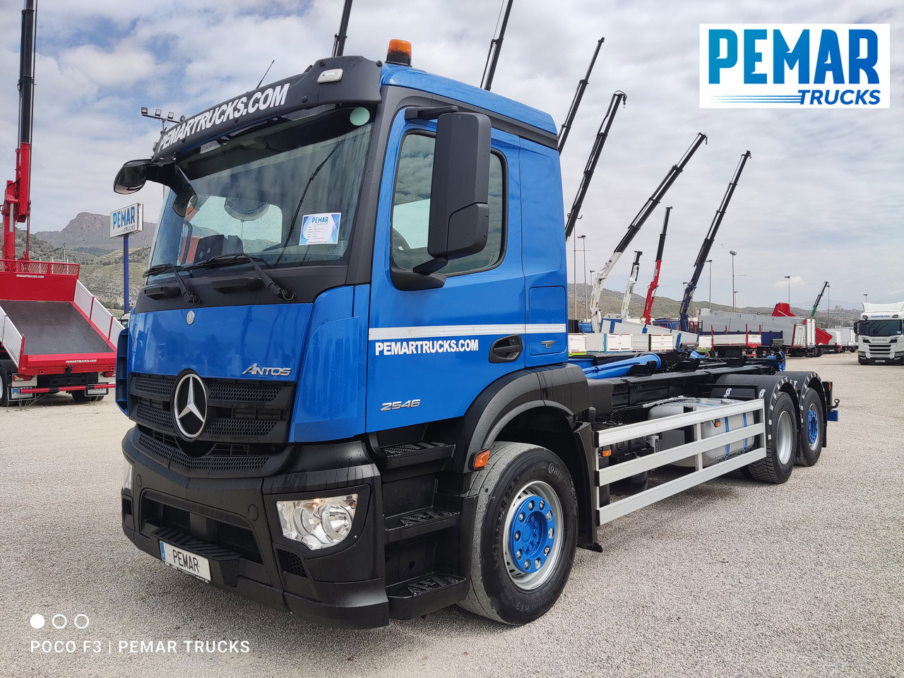 MERCEDES-BENZ ANTOS 2546 6X2 MULTILIFT - Transporter kontejnera/ Kamion s izmjenjivim sanducima: slika MERCEDES-BENZ ANTOS 2546 6X2 MULTILIFT - Transporter kontejnera/ Kamion s izmjenjivim sanducima MERCEDES-BENZ ANTOS 2546 6X2 MULTILIFT - Transporter kontejnera/ Kamion s izmjenjivim sanducima: slika MERCEDES-BENZ ANTOS 2546 6X2 MULTILIFT - Transporter kontejnera/ Kamion s izmjenjivim sanducima