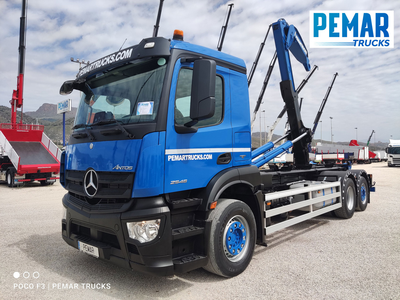 MERCEDES-BENZ ANTOS 2546 6X2 MULTILIFT - Transporter kontejnera/ Kamion s izmjenjivim sanducima: slika MERCEDES-BENZ ANTOS 2546 6X2 MULTILIFT - Transporter kontejnera/ Kamion s izmjenjivim sanducima MERCEDES-BENZ ANTOS 2546 6X2 MULTILIFT - Transporter kontejnera/ Kamion s izmjenjivim sanducima: slika MERCEDES-BENZ ANTOS 2546 6X2 MULTILIFT - Transporter kontejnera/ Kamion s izmjenjivim sanducima