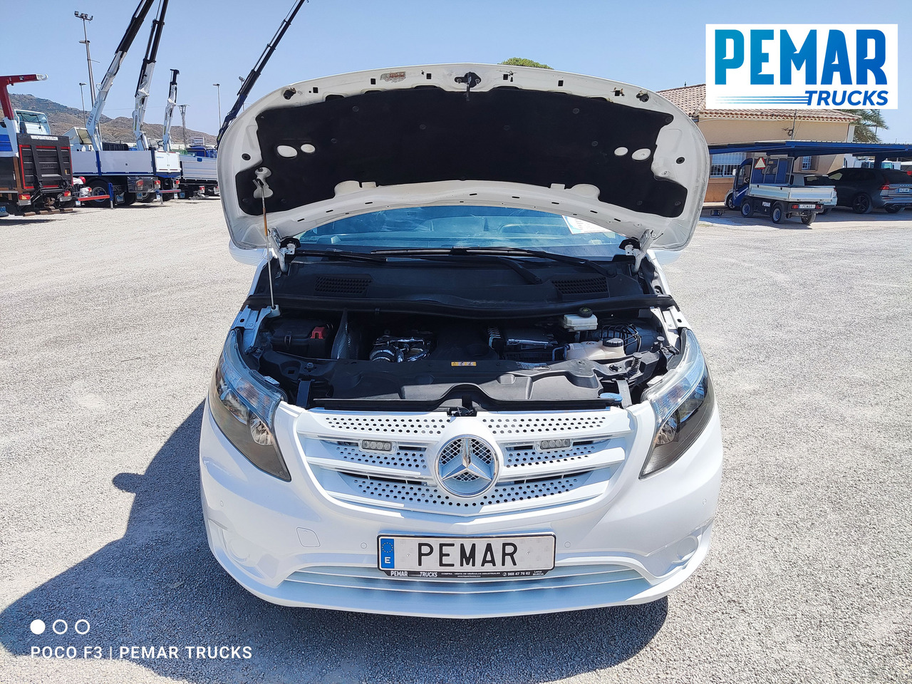 Putnički kombi MERCEDES-BENZ VITO 114 CDI: slika Putnički kombi MERCEDES-BENZ VITO 114 CDI