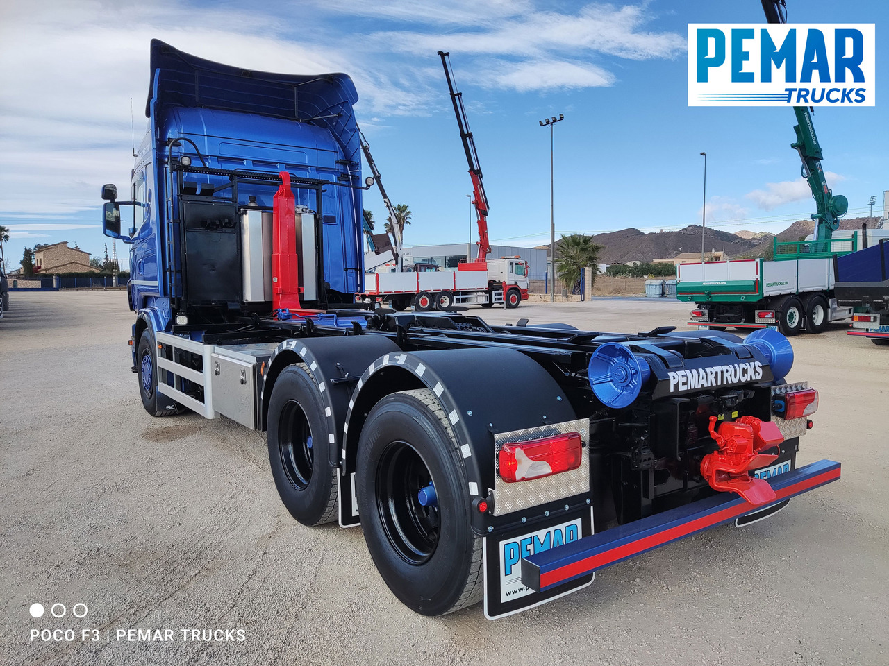 Kamion s kukastom dizalicom SCANIA R 560 6X4 MULTILIFT: slika Kamion s kukastom dizalicom SCANIA R 560 6X4 MULTILIFT
