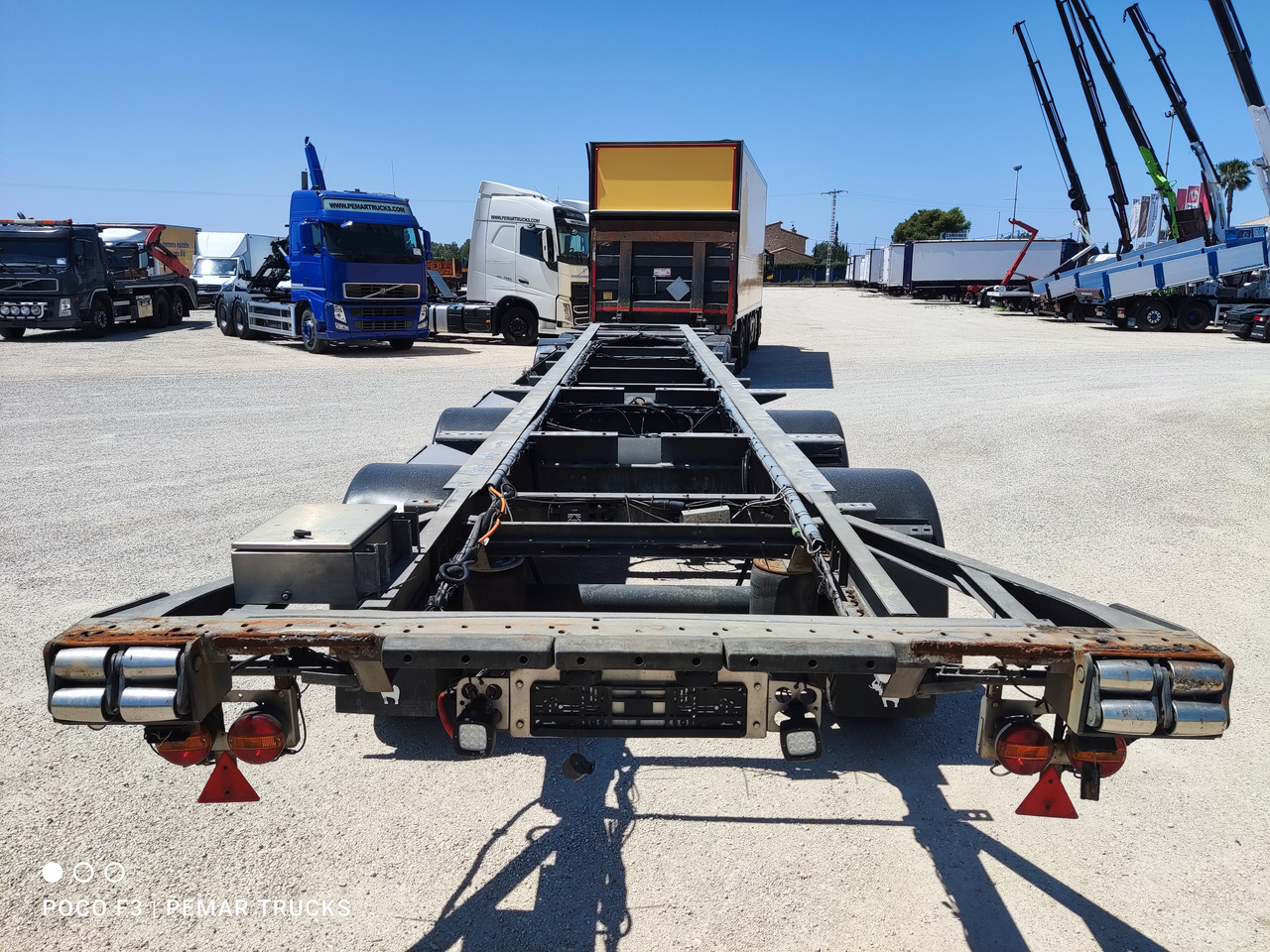 SCHMITZ CARGOBULL KO36 CHASIS MEGATRAILER 4 ejes - Prikolica-šasija: slika SCHMITZ CARGOBULL KO36 CHASIS MEGATRAILER 4 ejes - Prikolica-šasija SCHMITZ CARGOBULL KO36 CHASIS MEGATRAILER 4 ejes - Prikolica-šasija: slika SCHMITZ CARGOBULL KO36 CHASIS MEGATRAILER 4 ejes - Prikolica-šasija