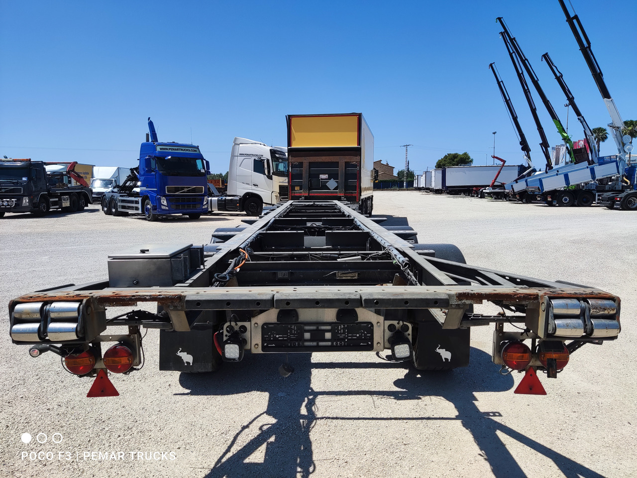 SCHMITZ CARGOBULL KO36 CHASIS MEGATRAILER 4 ejes - Prikolica-šasija: slika SCHMITZ CARGOBULL KO36 CHASIS MEGATRAILER 4 ejes - Prikolica-šasija SCHMITZ CARGOBULL KO36 CHASIS MEGATRAILER 4 ejes - Prikolica-šasija: slika SCHMITZ CARGOBULL KO36 CHASIS MEGATRAILER 4 ejes - Prikolica-šasija