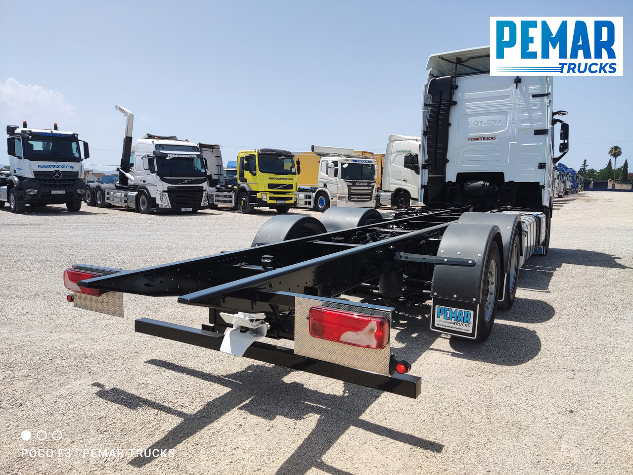 VOLVO FH16 750 6X2 CHASIS EURO 6 - Kamion-šasija: slika VOLVO FH16 750 6X2 CHASIS EURO 6 - Kamion-šasija VOLVO FH16 750 6X2 CHASIS EURO 6 - Kamion-šasija: slika VOLVO FH16 750 6X2 CHASIS EURO 6 - Kamion-šasija
