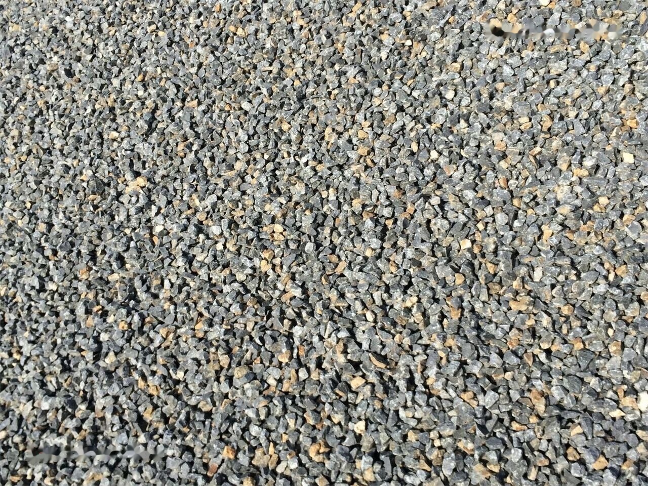 Novi Drobilica Kinglink 250-300 TPH Usine fixe de concassage de pierre basaltique: slika Novi Drobilica Kinglink 250-300 TPH Usine fixe de concassage de pierre basaltique