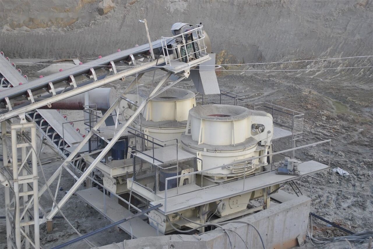 Kinglink 250TPH Granite/Basalt/Riverstone Crushing Plant - Drobilica: slika Kinglink 250TPH Granite/Basalt/Riverstone Crushing Plant - Drobilica Kinglink 250TPH Granite/Basalt/Riverstone Crushing Plant - Drobilica: slika Kinglink 250TPH Granite/Basalt/Riverstone Crushing Plant - Drobilica